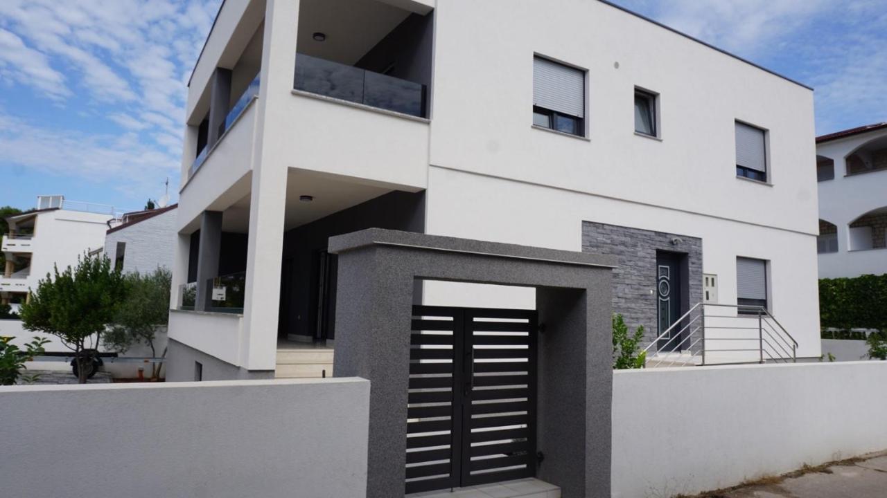 Apartments Jozef Vodice Exterior photo