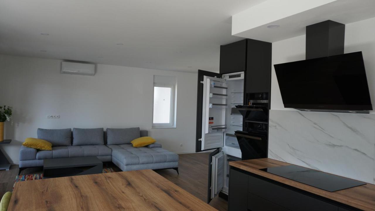 Apartments Jozef Vodice Exterior photo