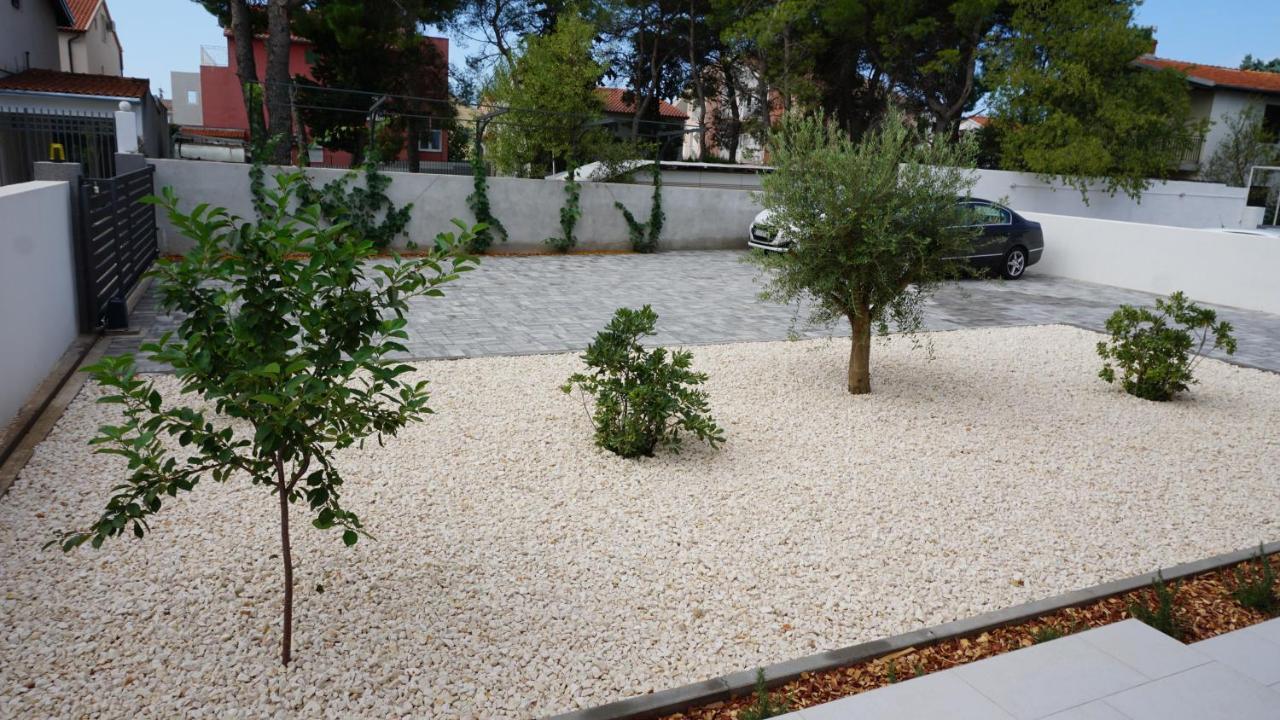Apartments Jozef Vodice Exterior photo