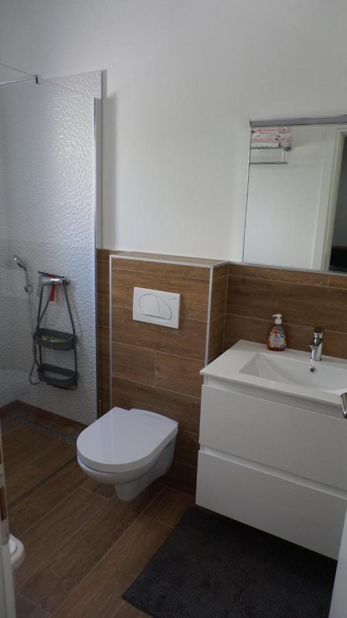 Apartments Jozef Vodice Exterior photo